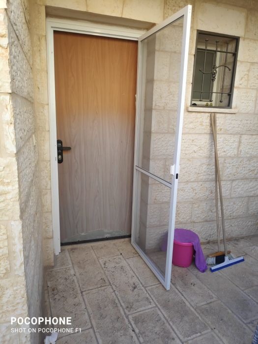 דלת רשת פתיחה