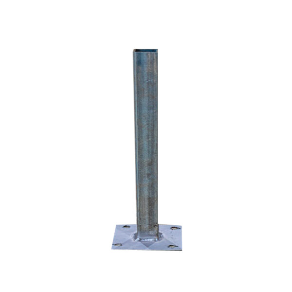 עמוד ברזל לגדר 30*30 גובה 1.5 מ' .