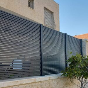 גדר אלומיניום דגם הייטק שלבים 20*20 החל מ-360 ש"ח